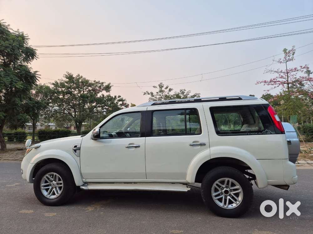 Ford Endeavour 2.5 4x2 Mt, 2012, Diesel