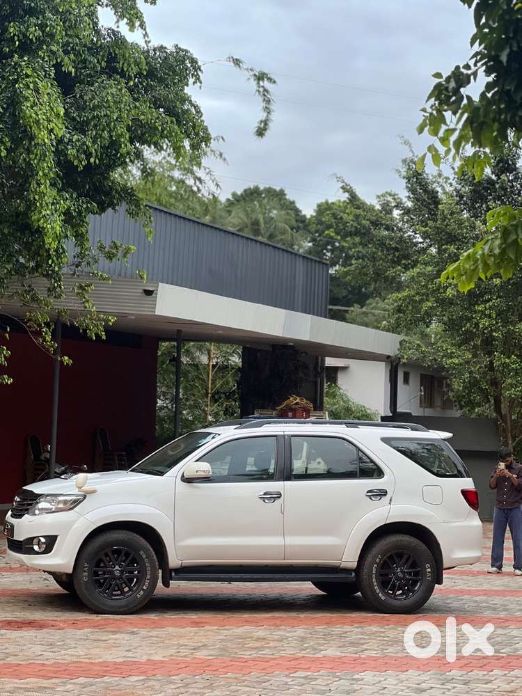 Toyota Fortuner 4*2 Automatic, 2014 Model, 2nd Owner