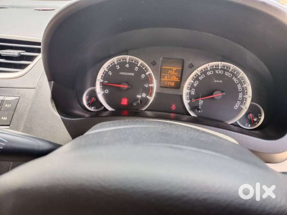 Maruti Suzuki Swift Dzire Vxi Optional, 2017, Petrol