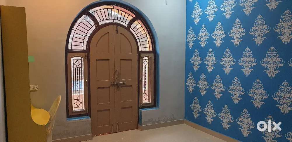 2bhk room available for rent with attached bathroom and balcony