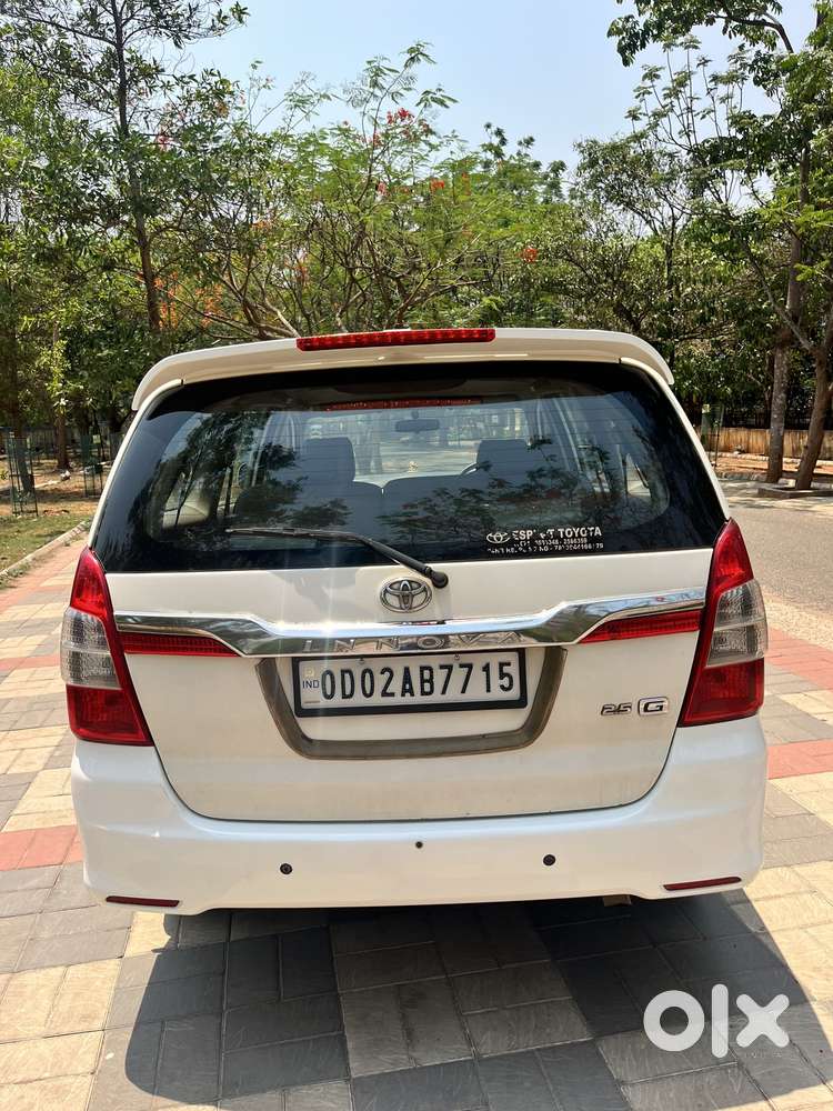 Toyota Innova 2.5 G (diesel) 8 Seater, 2016, Diesel