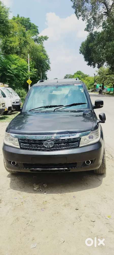 Tata Safari Storme 2017