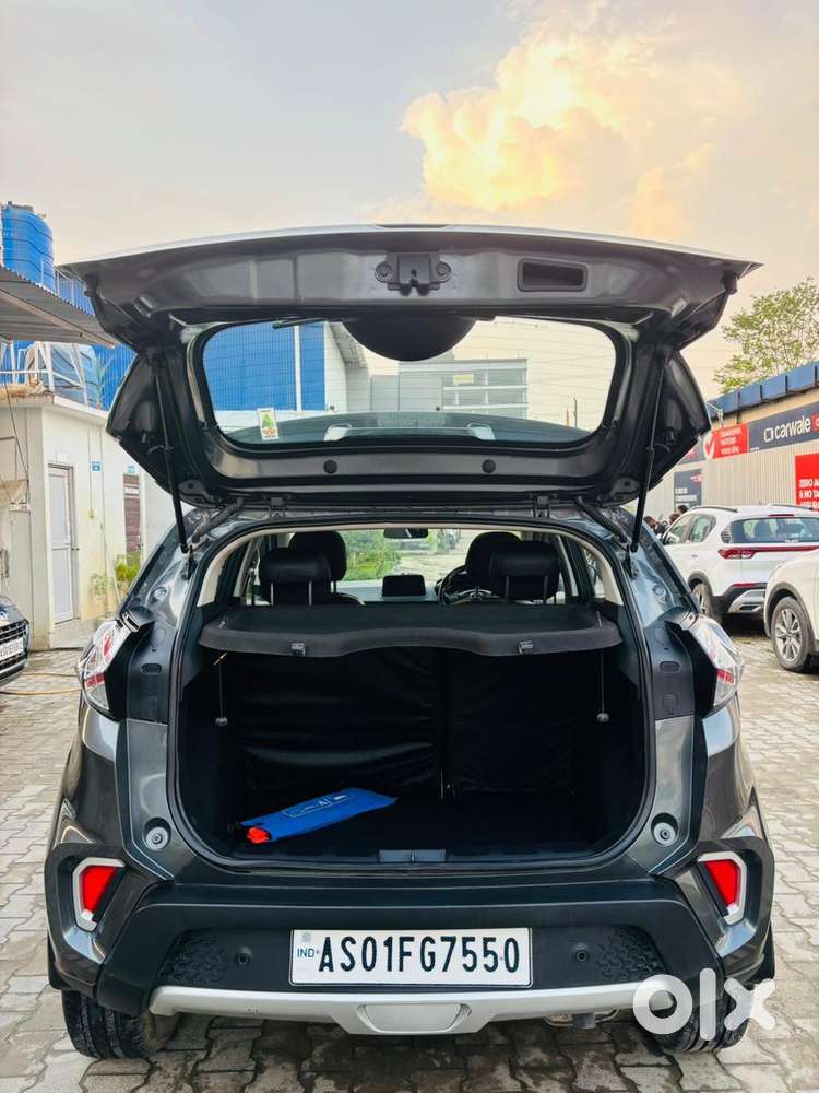 Tata Nexon 1.5 Revotorq Xz Plus Hs Dual Tone, 2022, Petrol
