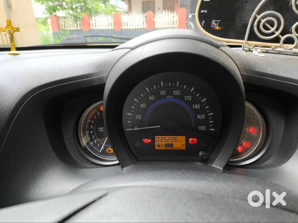 Honda Amaze 2015 Petrol Well Maintained