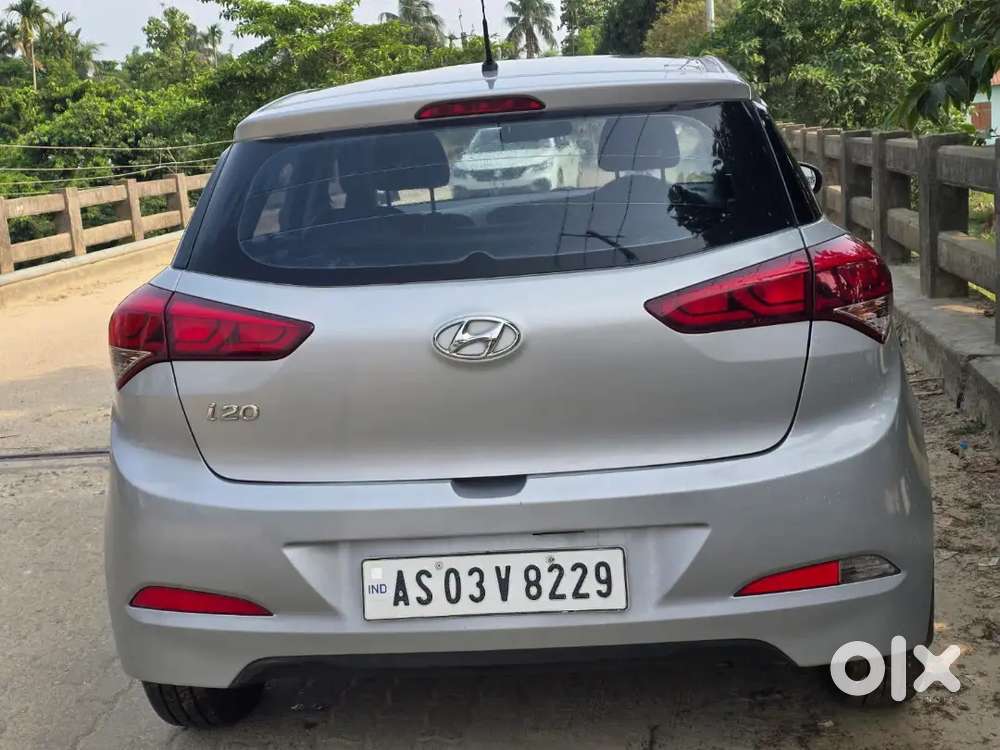 Hyundai I20 Magna 2017 Last October Petrol