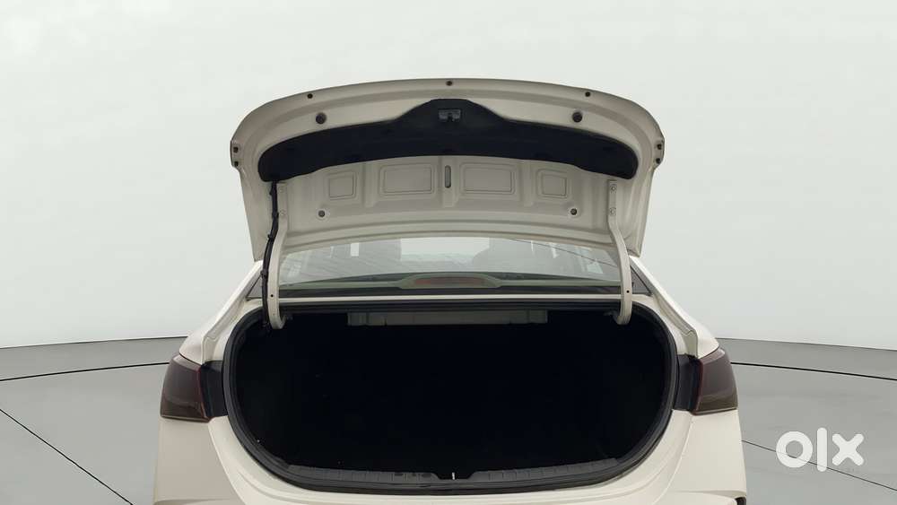 Hyundai Verna 1.5 Sx Vtvt, 2020, Petrol