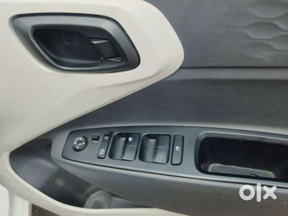 Hyundai Aura S Crdi Manual, 2023, Cng & Hybrids