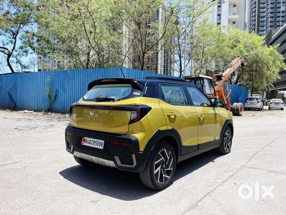 Mahindra Xuv 3xo Ax7 Diesel Mt, 2024, Diesel
