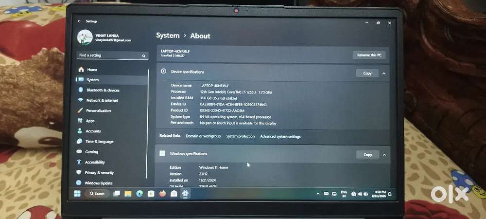 Intel(R)i7, 12th gen, 512gb,16 ram.