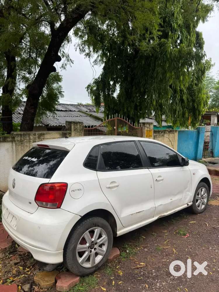 Volkswagen Polo 2013 Petrol 100000 Km Driven