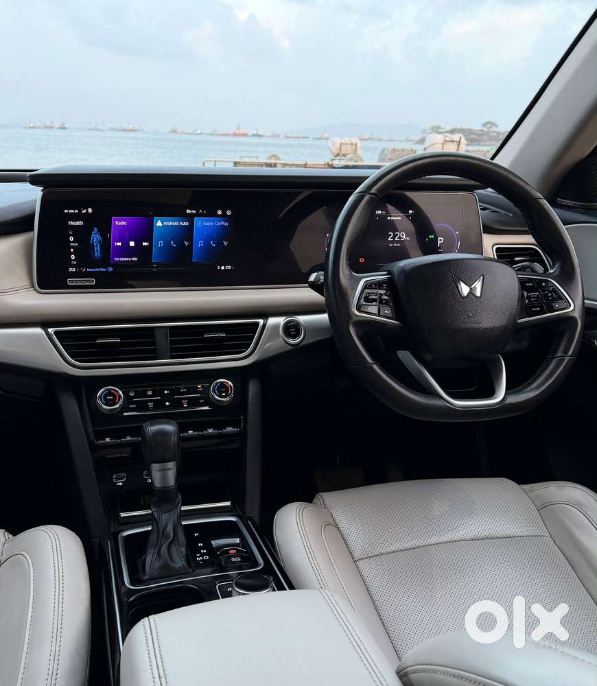 Mahindra Xuv700 2.2 Ax 7 Diesel At Luxury Pack Str, 2022, Diesel