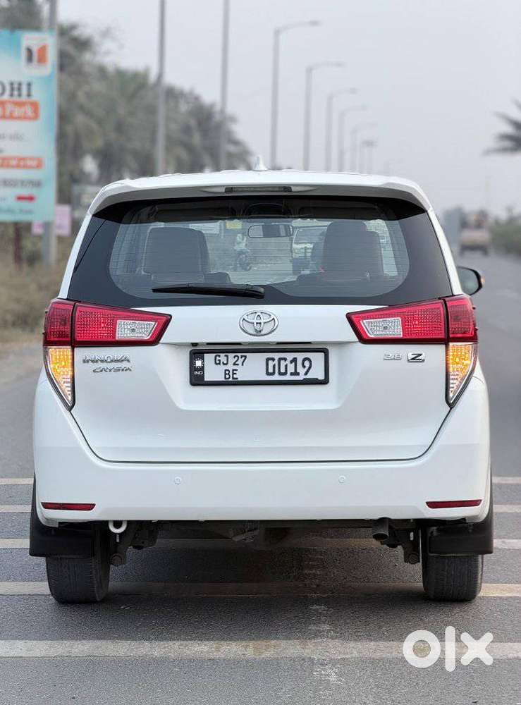 Toyota Innova Crysta