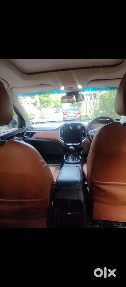 Mg Hector Plus 2021 ,automatic, Petrol , 6seater ,65000 Km Driven