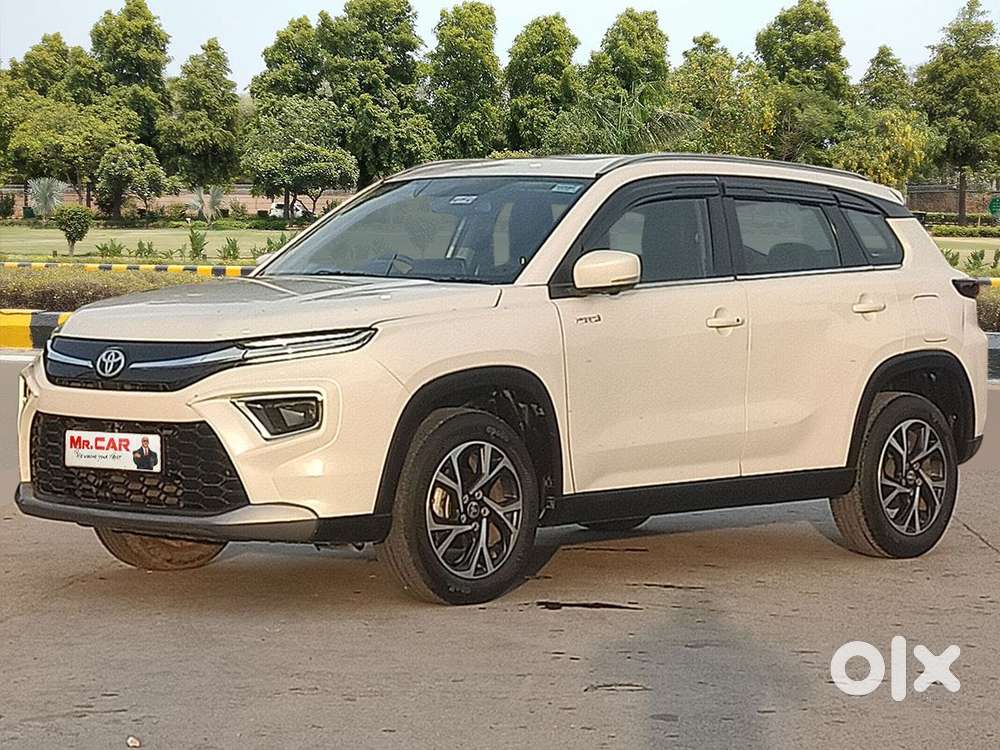 Toyota Urban Cruiser Hyryder 1.5 V Hybrid, 2023, Petrol