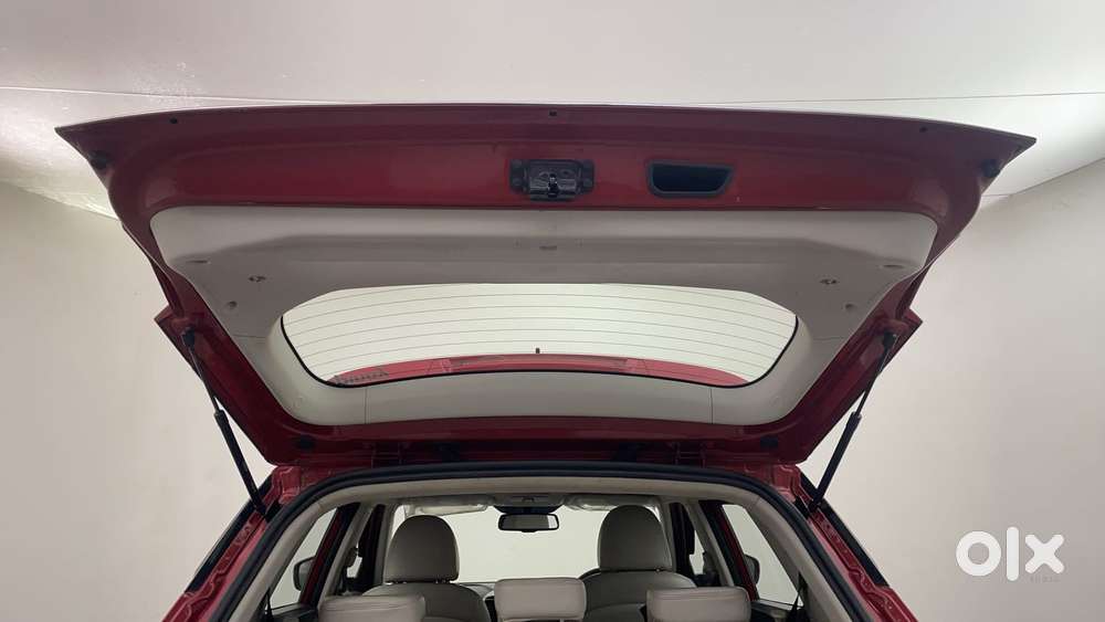 Mahindra Xuv300 W8 Option, 2021, Petrol