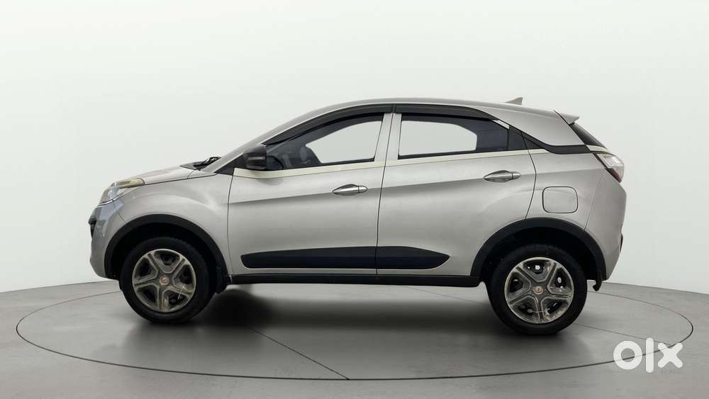 Tata Nexon 1.2 Revotron Xe, 2018, Petrol