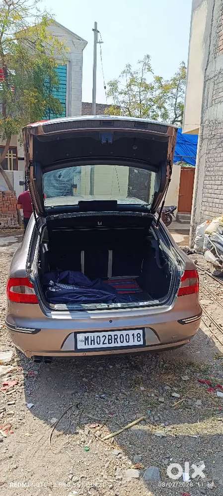 Skoda Superb 2011