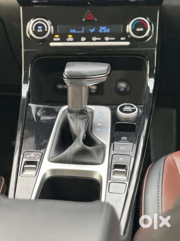 Hyundai Alcazar 1.5 Signature (o) Diesel At 6 Str Dual Tone, 2022, D..