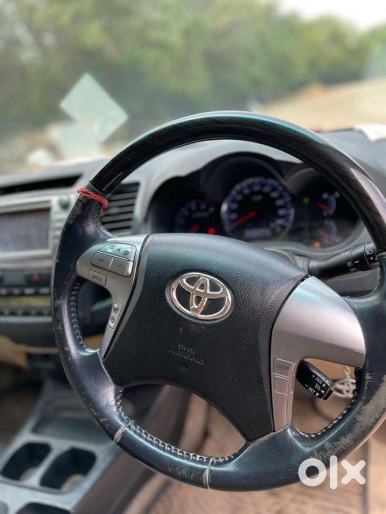 Toyota Fortuner 2014 Diesel 99000 Km Driven