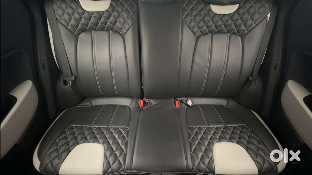 Hyundai Venue 1.2 S (o), 2024, Petrol