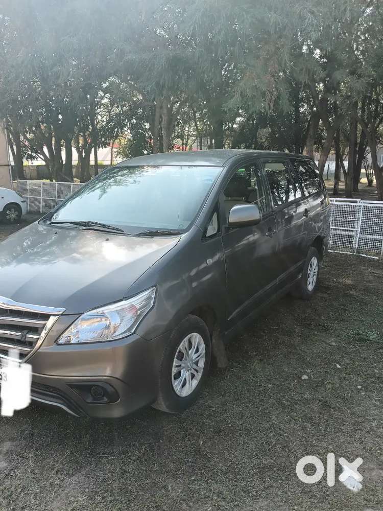 Toyota Innova 2014 Diesel Well Maintained