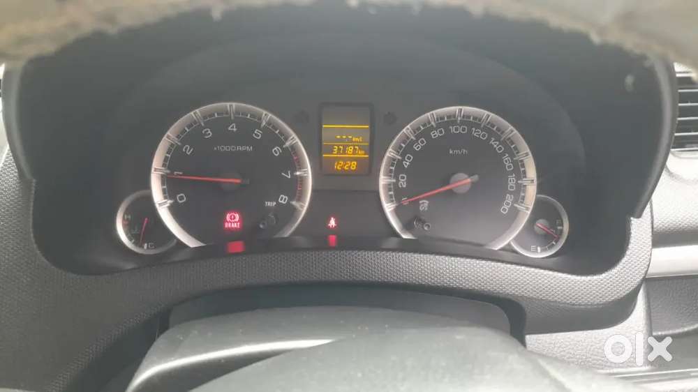 Maruti Suzuki New-gen Swift 2011 Petrol 37750 Km Driven