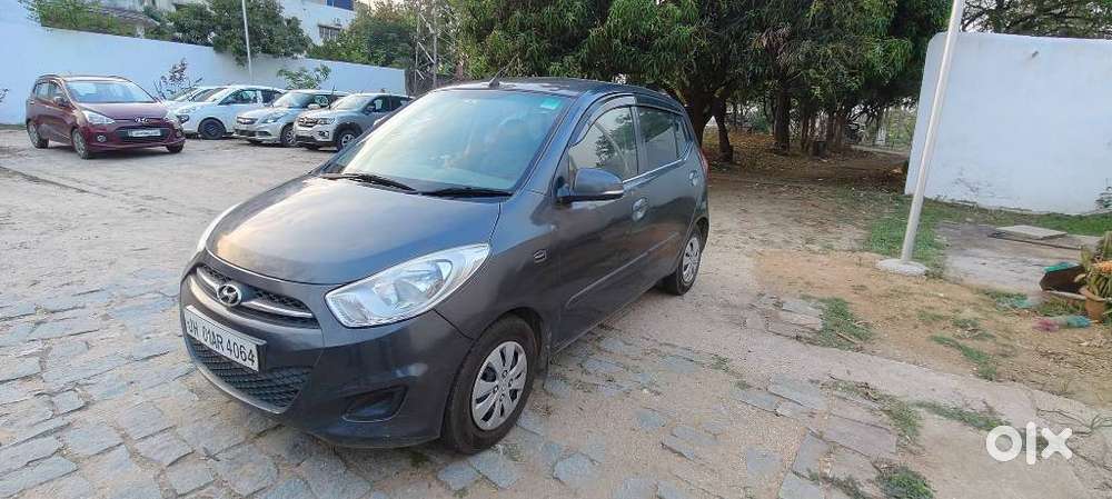 Hyundai I10 Sportz, 2012, Petrol
