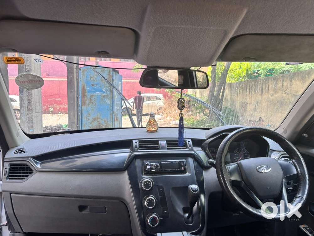 Mahindra Kuv 100 2018 Car