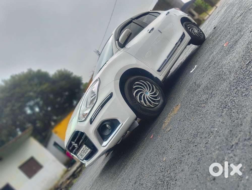 Maruti Suzuki Dzire 1.2 Vxi, 2023, Petrol