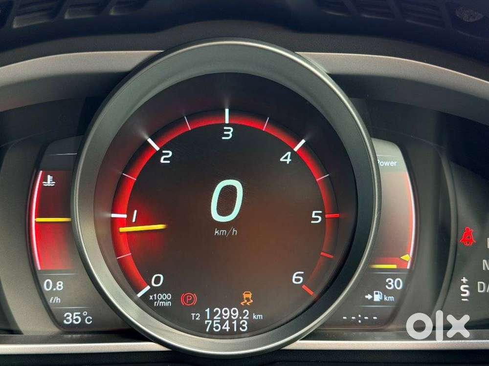 Volvo V40 D3 R Design, 2016, Diesel