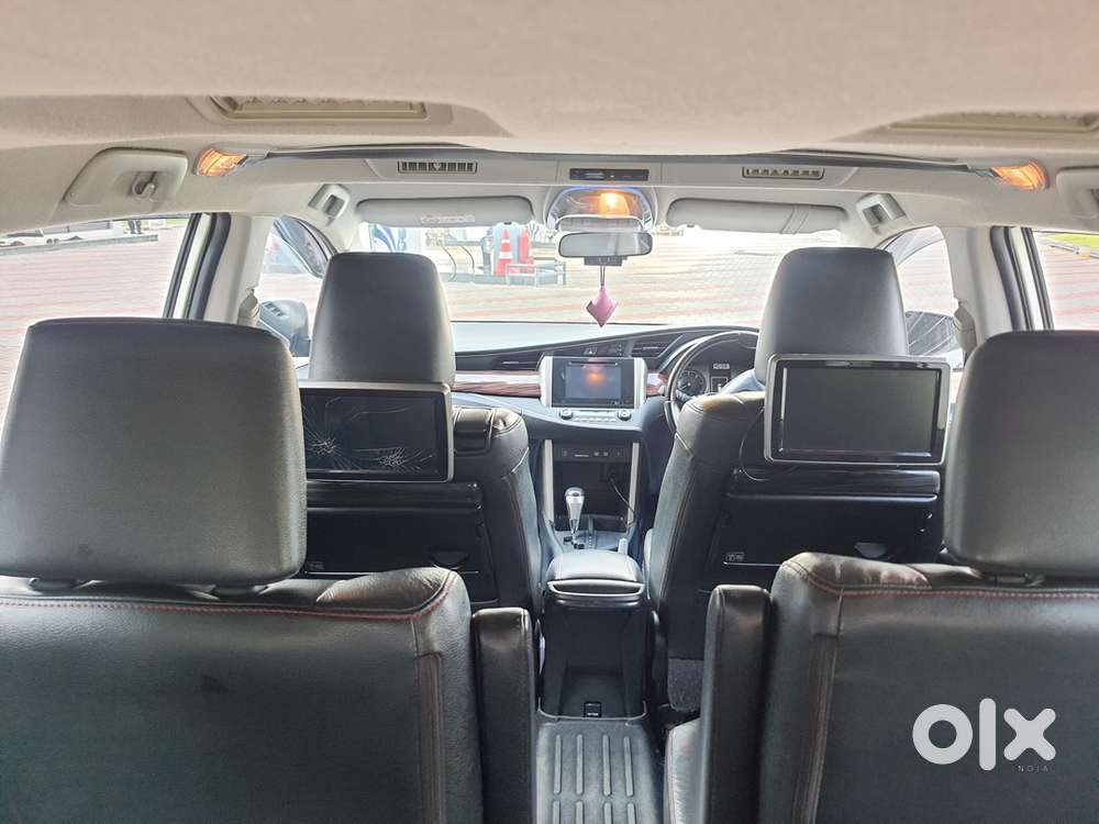 Innova Crysta 2.8 Touring Sport 2017