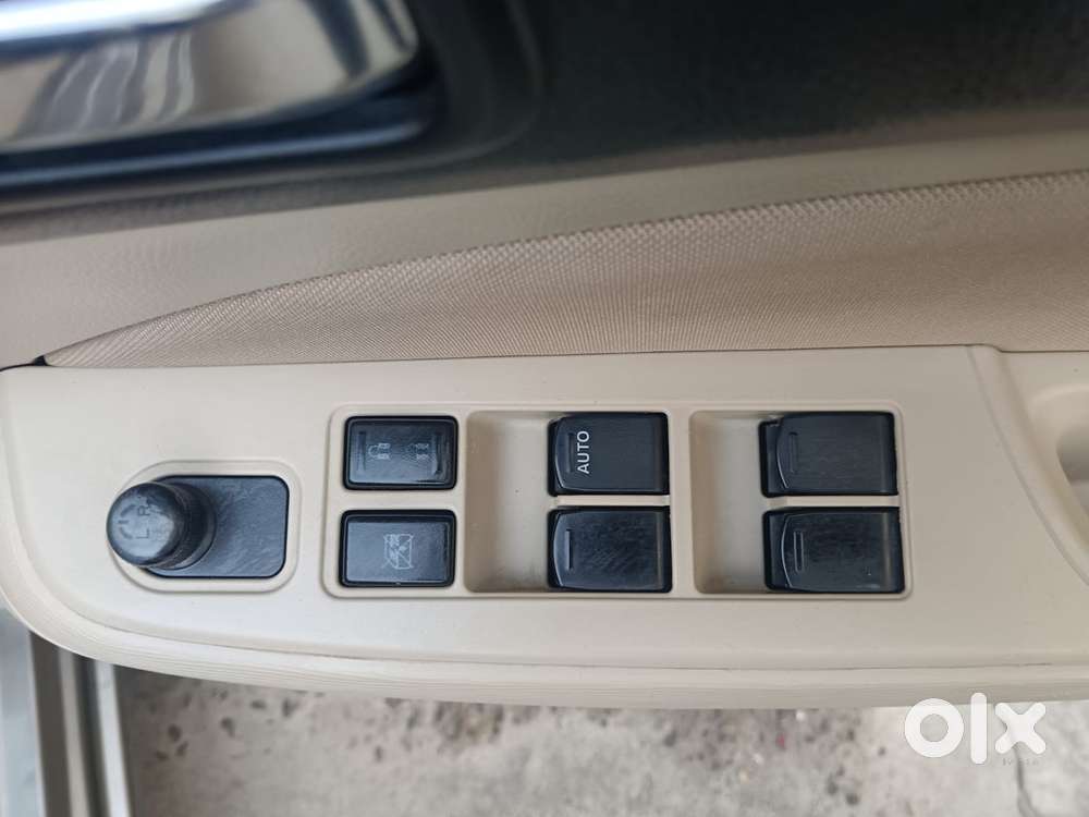 Maruti Suzuki Swift Dzire 1.2 Vxi Bsiv, 2019, Petrol