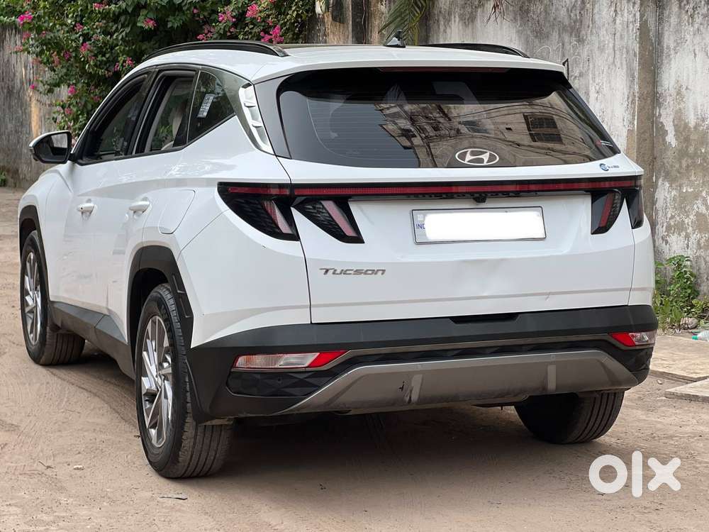 Hyundai Tucson Signature 2.0 At Petrol Dual Tone, 2023, Petrol