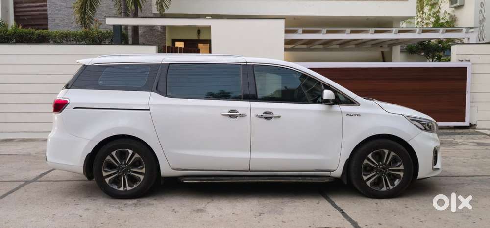 Kia Carnival Limousine Plus 7 Str, 2022, Diesel