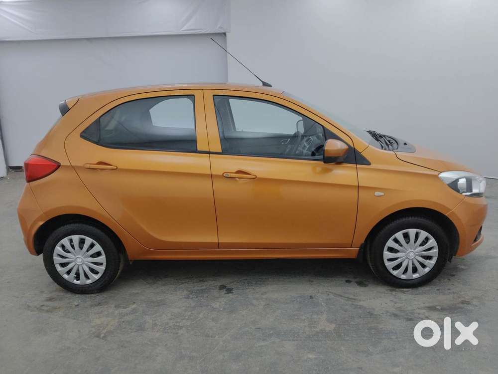 Tata Tiago 1.2 Revotron Xt, 2017, Petrol