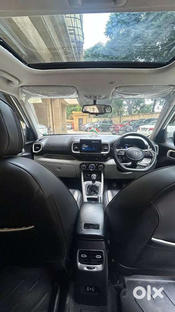 Hyundai Venue 1.5 Crdi Sx (o) Dual Tone, 2022, Diesel