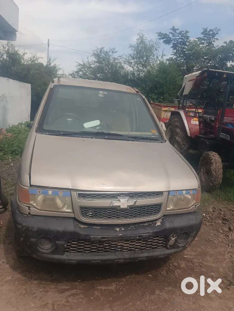 Chevrolet Tavera Neo Ls 10-seater 2012