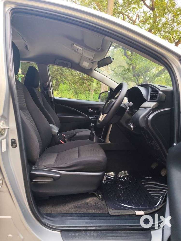 Toyota Innova Crysta 2.4 Gx Mt, 2017, Diesel