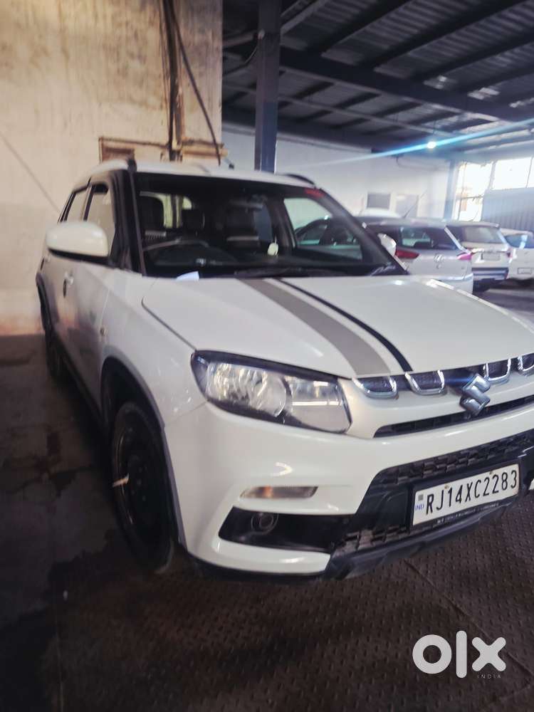 Maruti Suzuki Brezza Zdi+ Dual Tone, 2017, Diesel