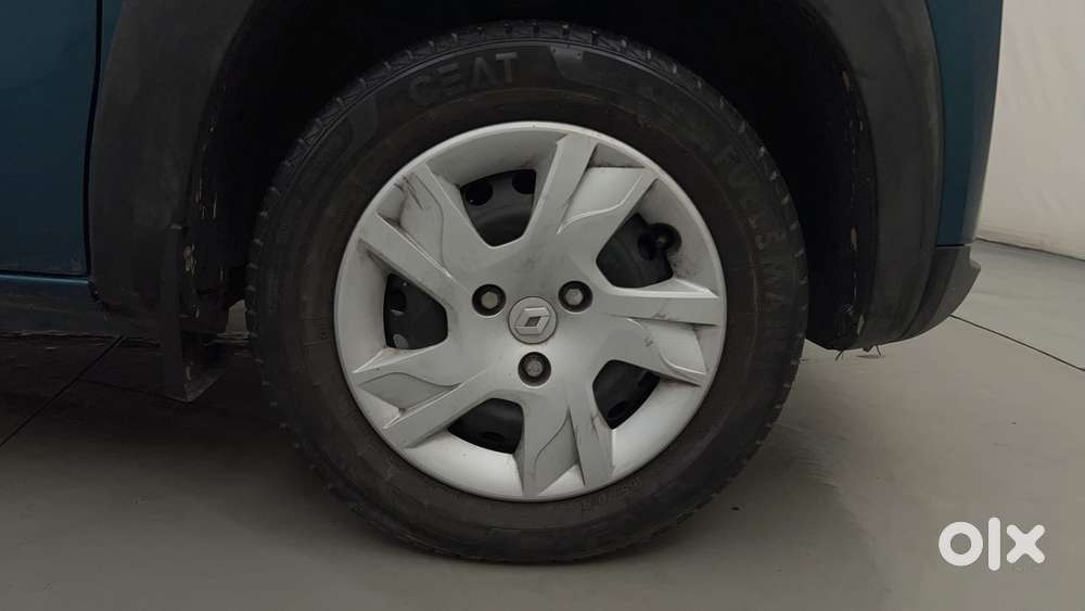 Renault Kwid 1.0 Rxt Amt, 2022, Petrol