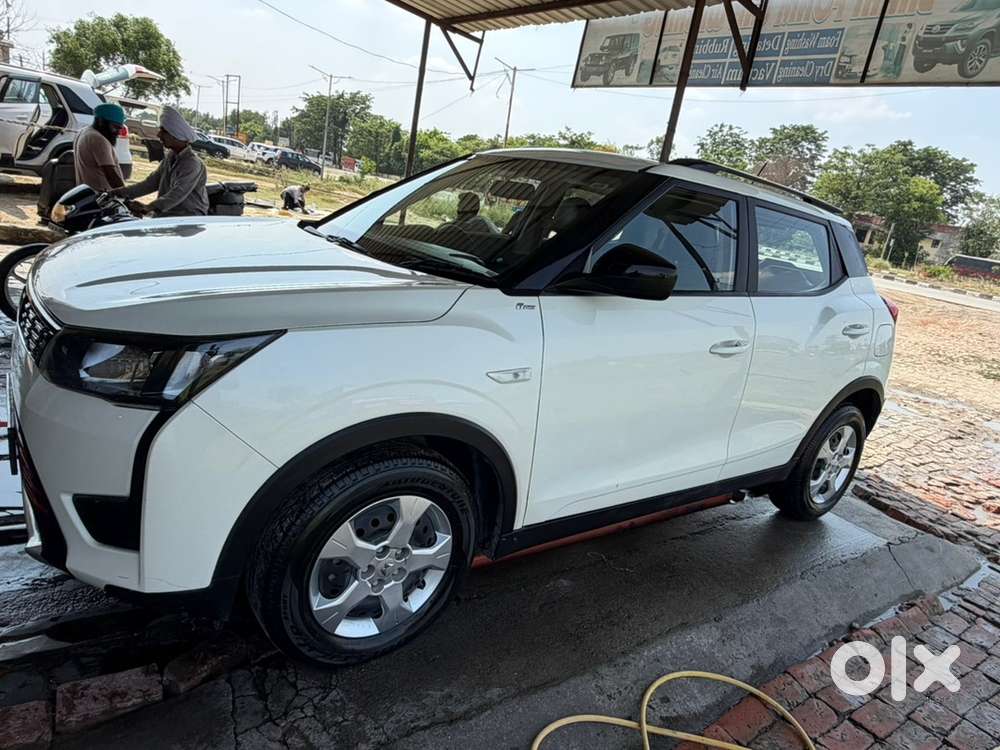 Mahindra Xuv300 Petrol 2024