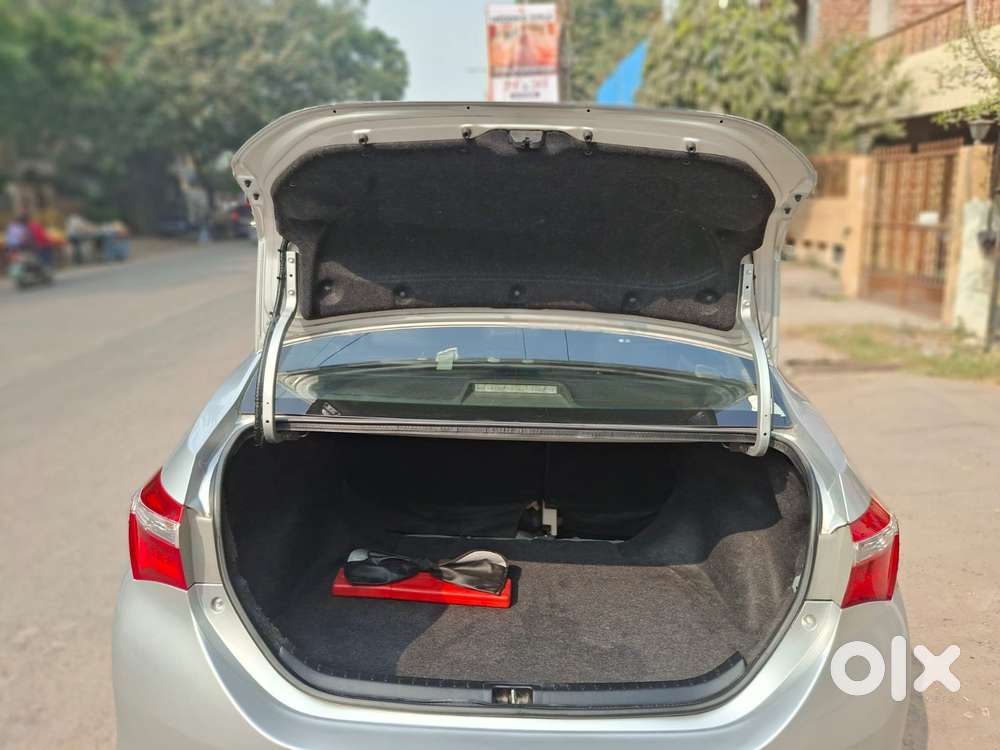 Toyota Corolla Altis