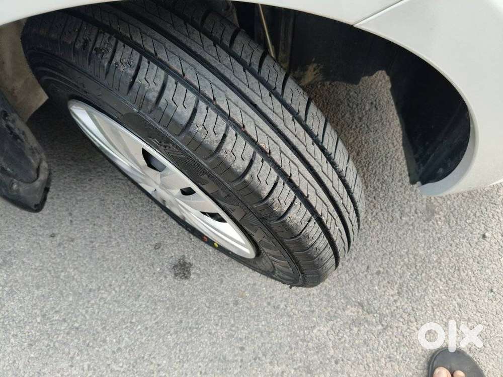 Maruti Suzuki Swift Dzire Vxi Optional, 2024, Petrol