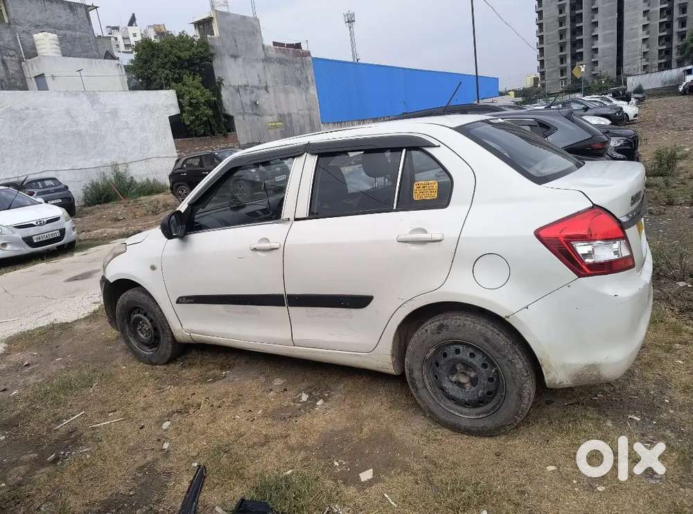 Maruti Suzuki Dzire Lxi 2017 Car