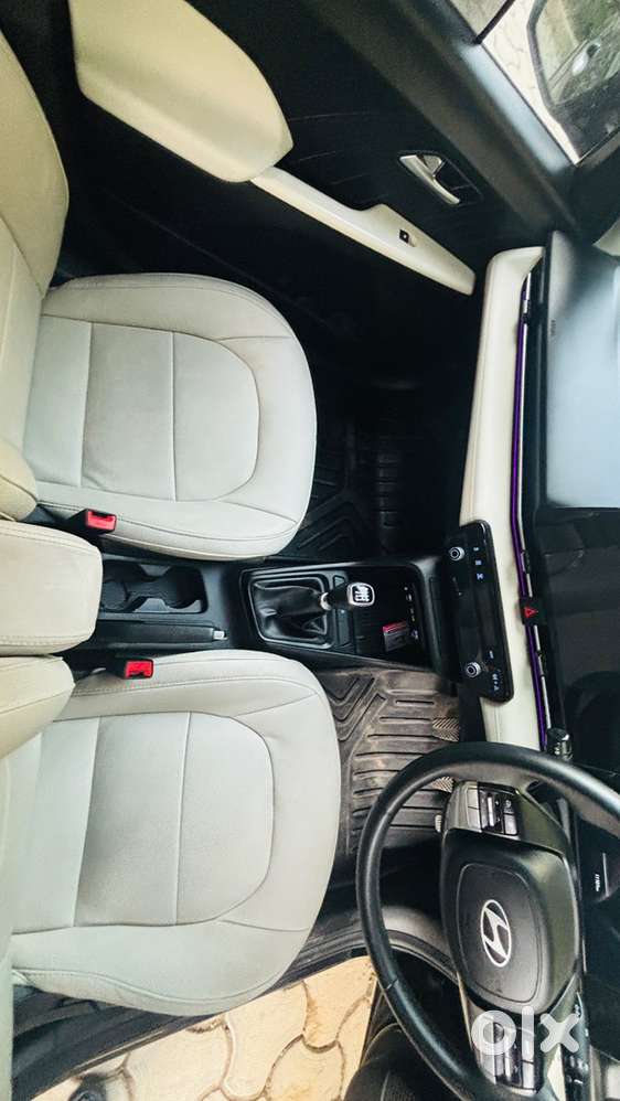 Hyundai New Verna Dec 2023 Black Petrol