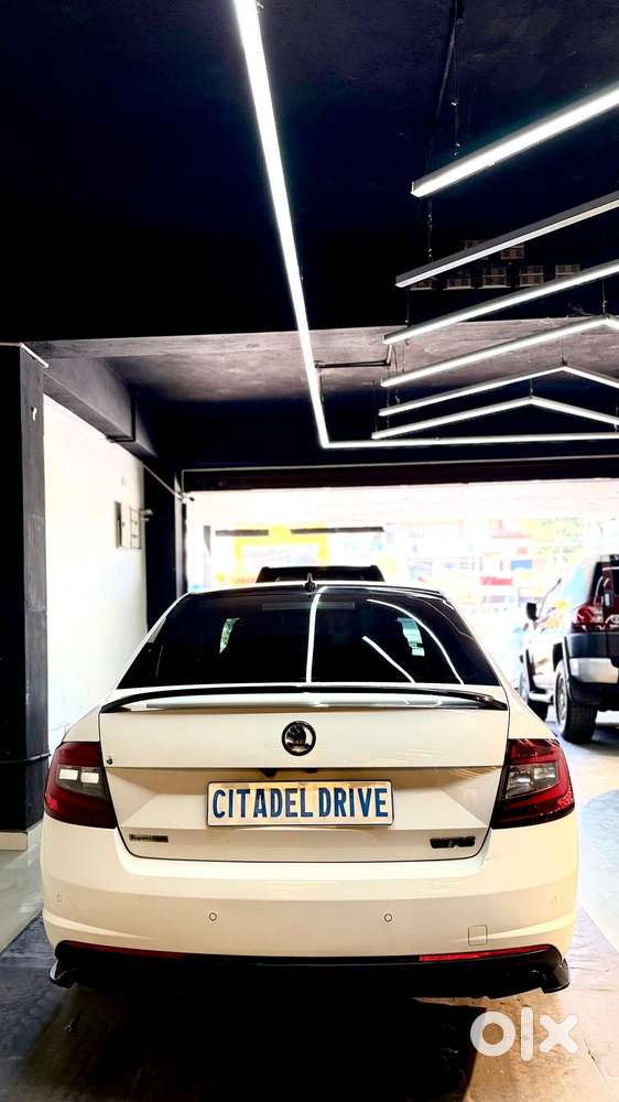 Skoda Octavia 2.0 Rs 245 Tsi, 2021, Petrol
