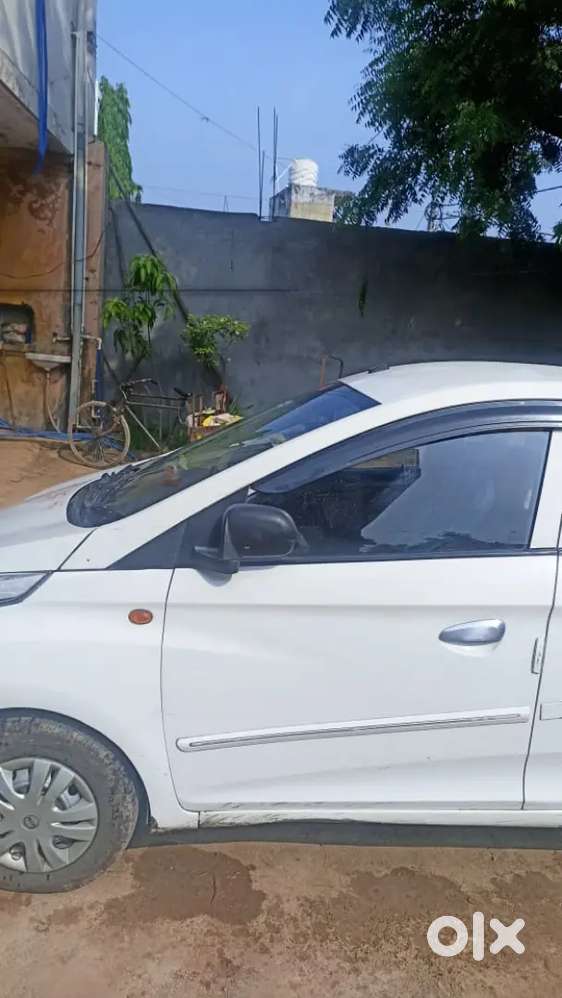 Hyundai Eon 2014 Petrol Well Maintained