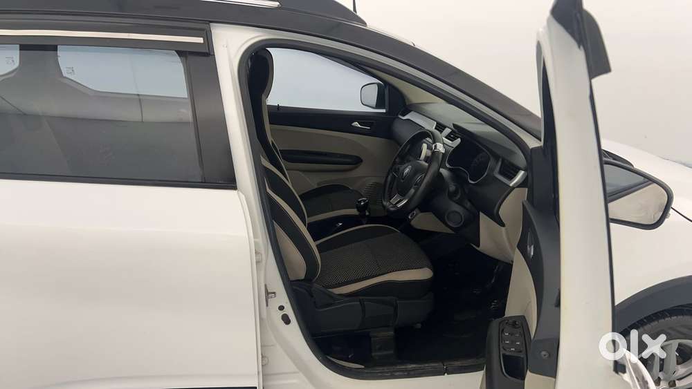Renault Triber 1.0 Rxz Dual Tone, 2022, Petrol