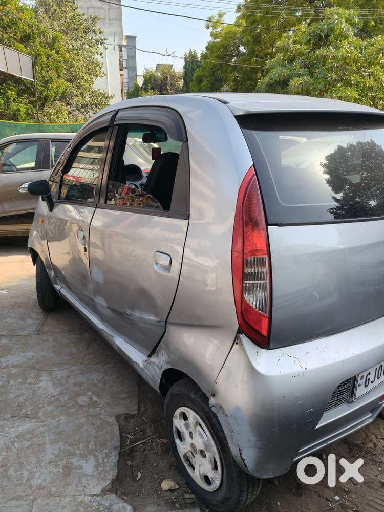 Tata Nano Xe, 2010, Petrol