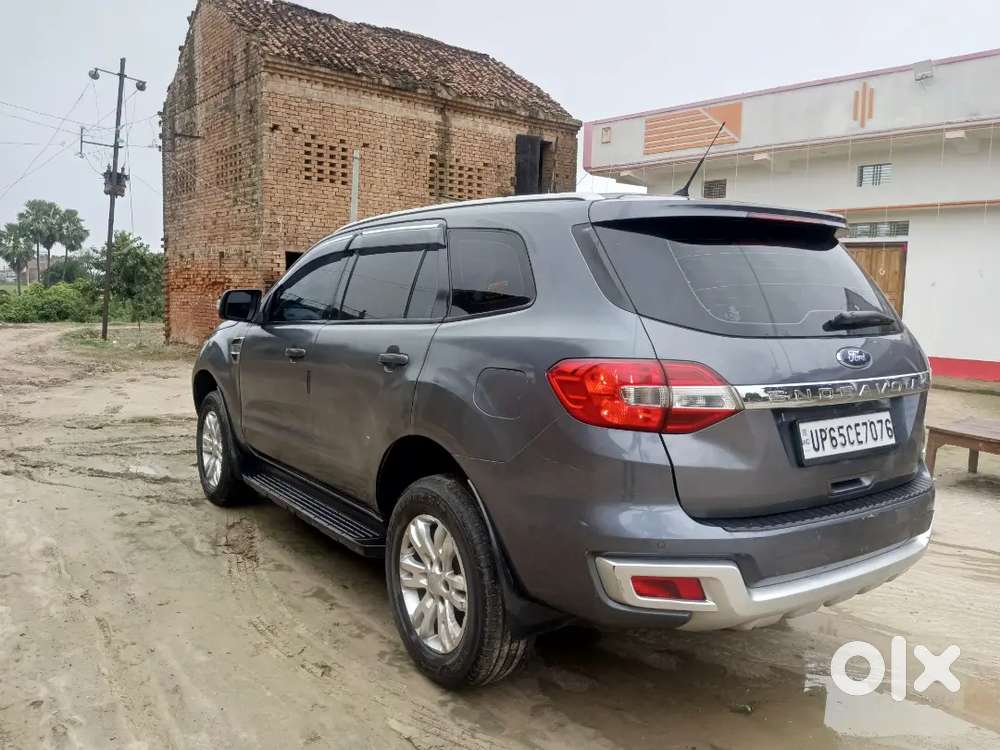 Ford Endeavour 2016